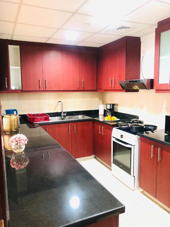 Апартаменти Luxury Casa - Royal Sea View Jbr 2br