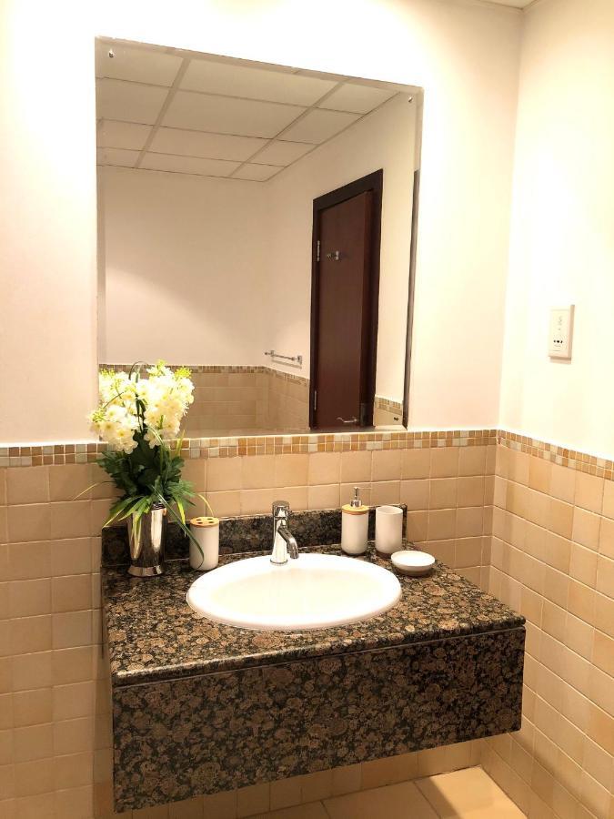 Luxury Casa - Royal Sea View Jbr 2br Дубай